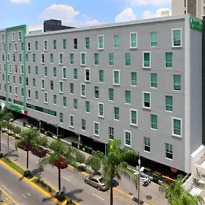 Hotel Wyndham Garden Guadalajara Acueducto
